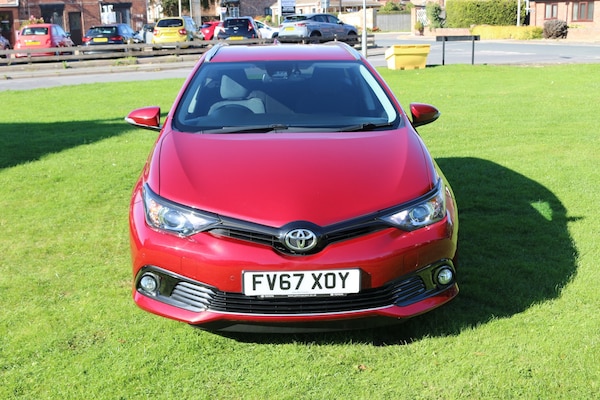Used Toyota Auris 2018 for sale - 76198283: Photo 2