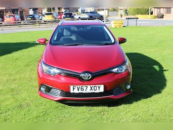 Used Toyota Auris 2018 for sale - 76198283: Photo 2