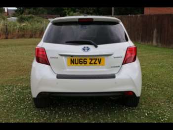 Used Toyota Yaris 2016 for sale - 75084158: Photo