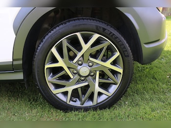 Used Hyundai KONA 2022 for sale - 76035196: Photo