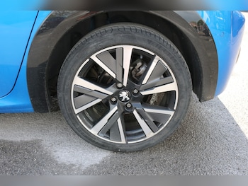 Used Peugeot 208 2021 for sale - 78633512: Photo