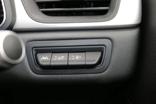Used Renault Captur 2021 for sale - 76035192: Photo 17