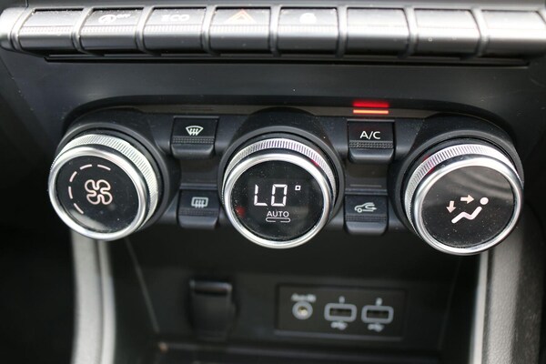 Used Renault Captur 2021 for sale - 76035192: Photo 19