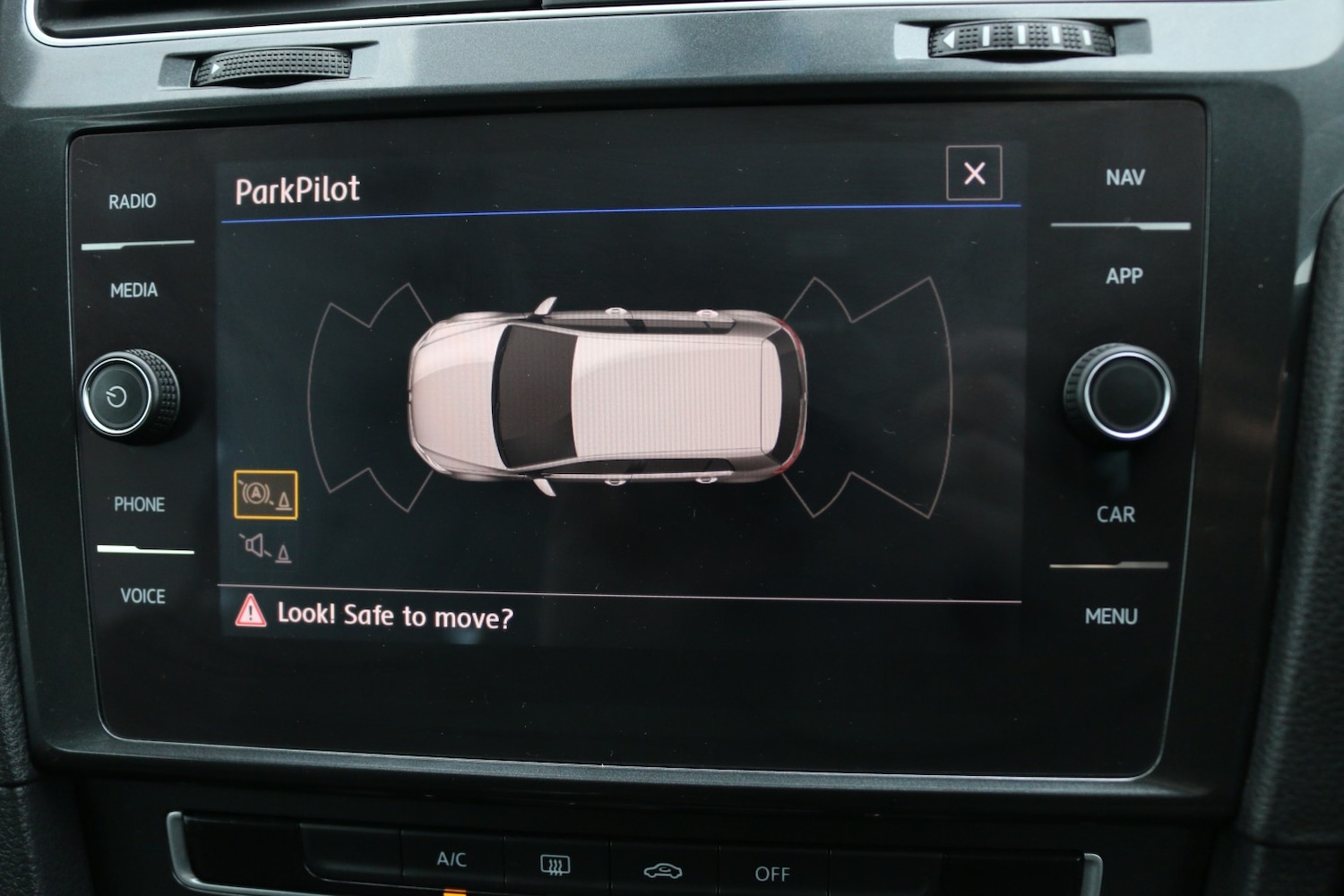 Used Volkswagen Golf 2018 for sale - 77603384: Photo 19