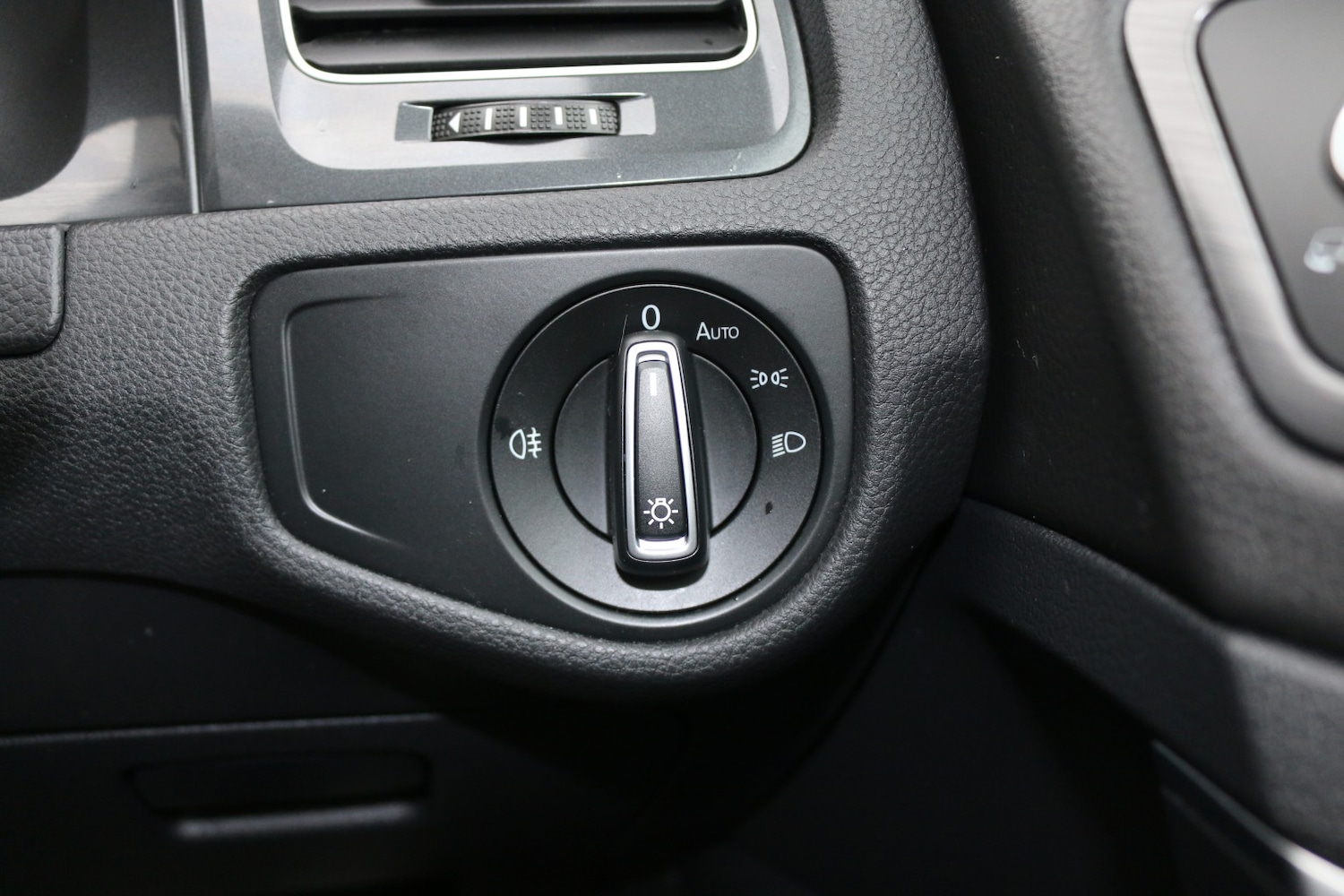 Used Volkswagen Golf 2018 for sale - 77603384: Photo 21