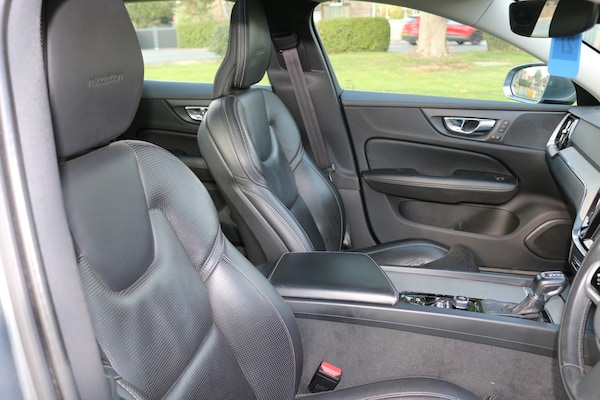 Used Volvo V60 2018 for sale - 76174059: Photo 11
