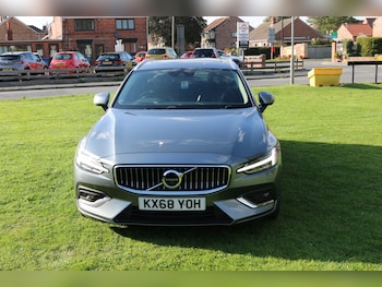 Used Volvo V60 2018 for sale - 76174059: Photo 2