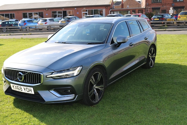 Used Volvo V60 2018 for sale - 76174059: Photo 3