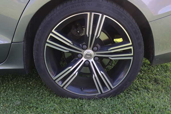 Used Volvo V60 2018 for sale - 76174059: Photo 4