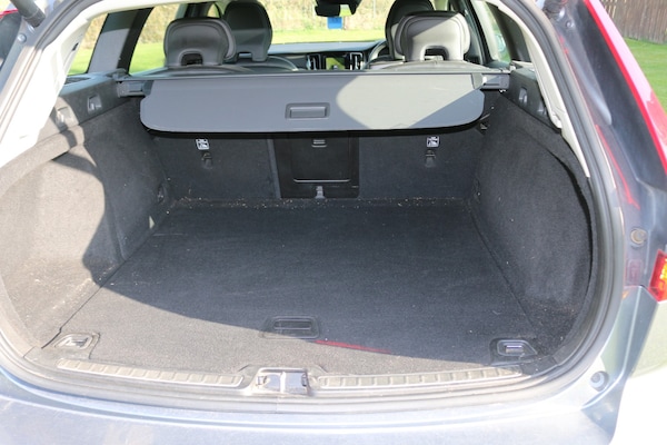 Used Volvo V60 2018 for sale - 76174059: Photo 7