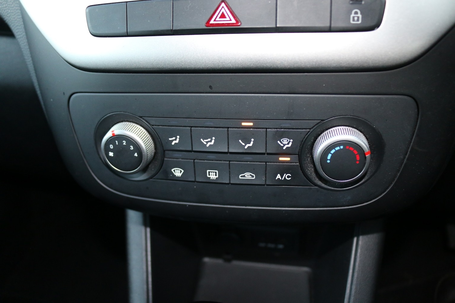 Used Kia Venga 2016 for sale - 76741334: Photo 13