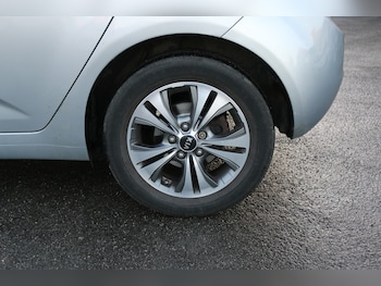 Used Kia Venga 2016 for sale - 76741334: Photo