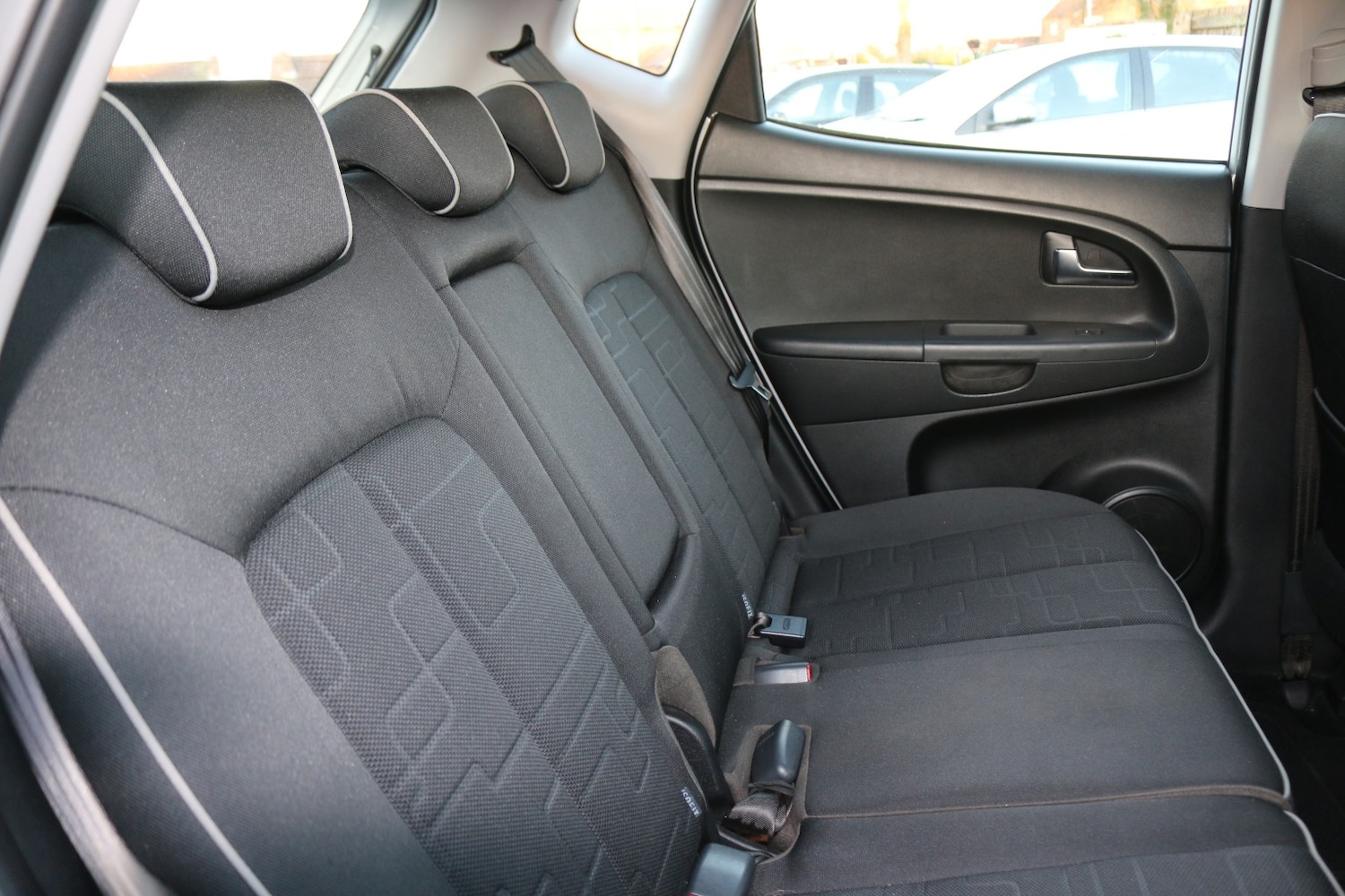 Used Kia Venga 2016 for sale - 76741334: Photo 8