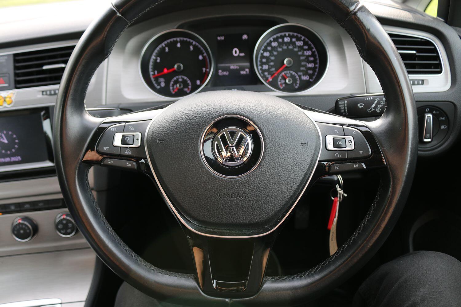 Used Volkswagen Golf 2015 for sale - 76035197: Photo 11