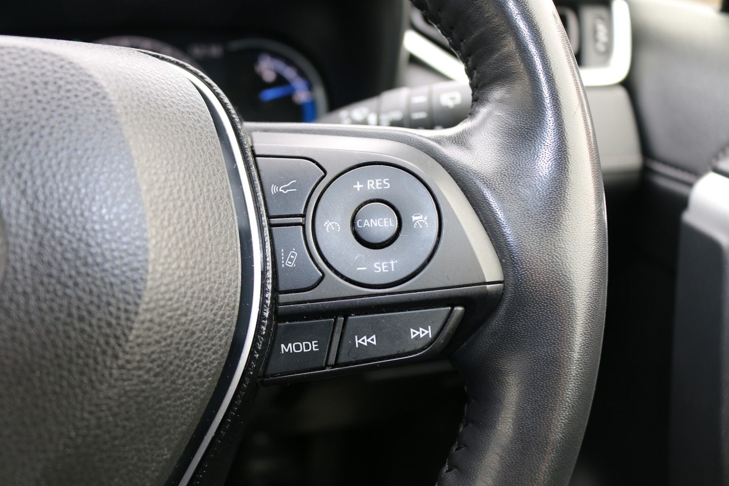 Used Toyota RAV4 2021 for sale - 76510916: Photo 15