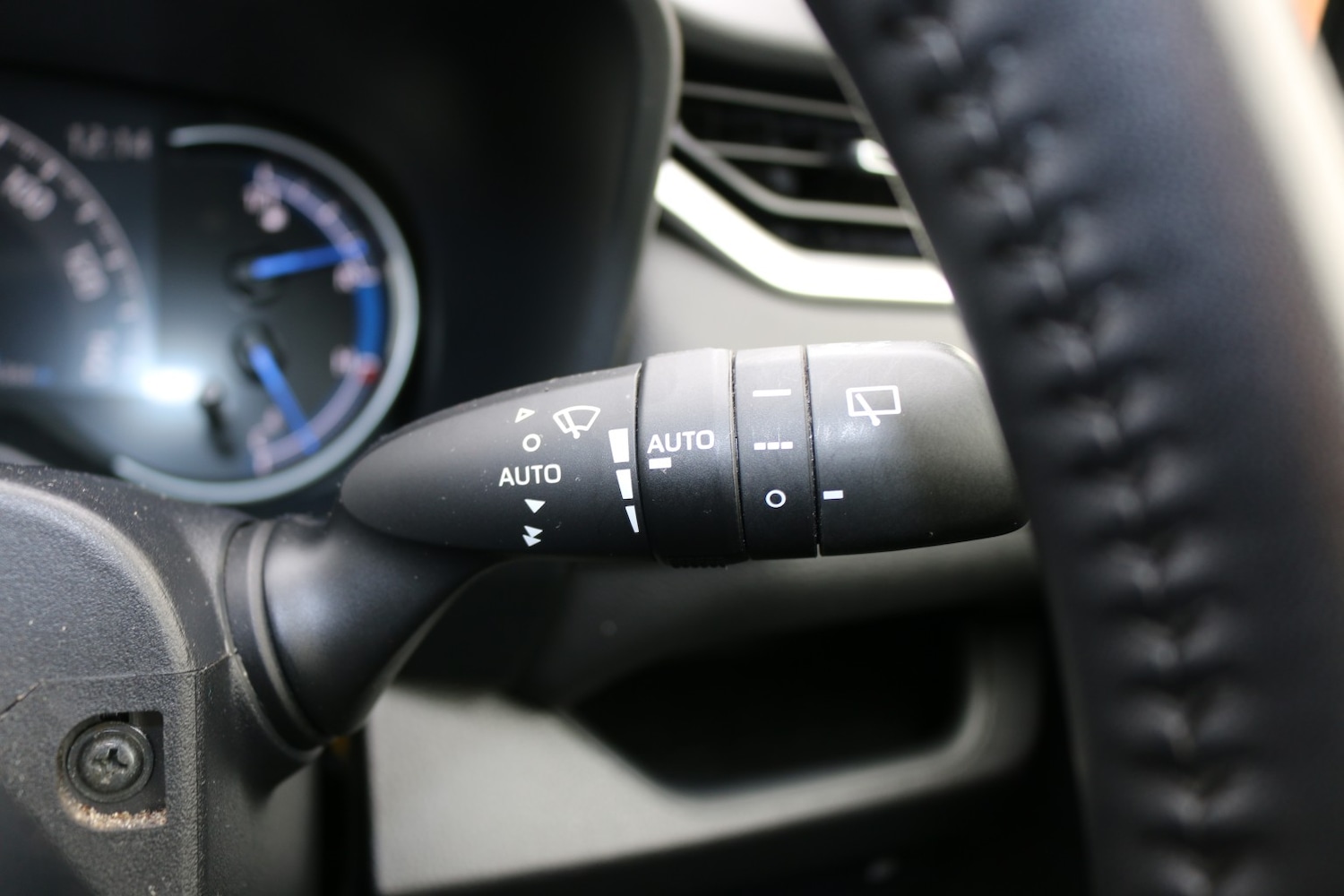 Used Toyota RAV4 2021 for sale - 76510916: Photo 19