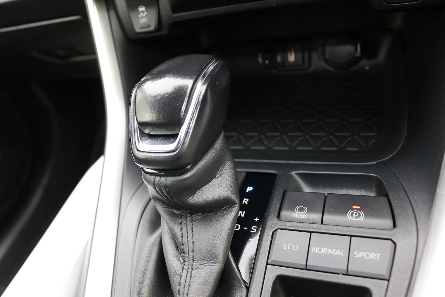 Used Toyota RAV4 2021 for sale - 76510916: Photo 21