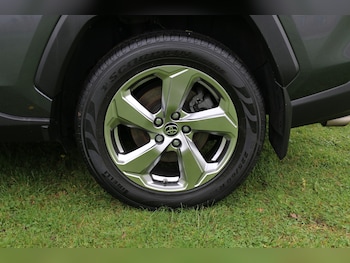 Used Toyota RAV4 2021 for sale - 76510916: Photo