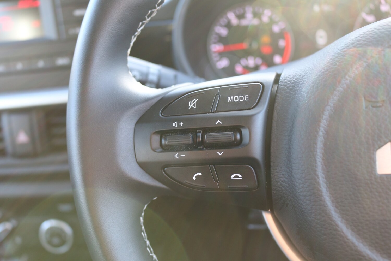 Used Kia Picanto 2023 for sale - 76397114: Photo 19