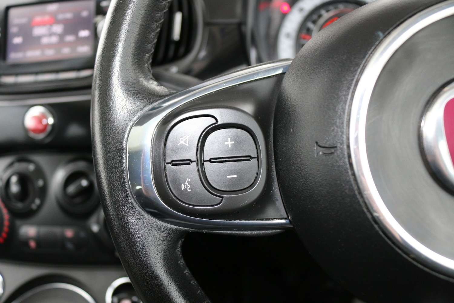 Used Fiat 500 2019 for sale - 77687687: Photo 14