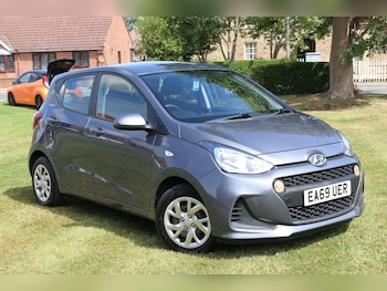 Used Hyundai i10 2019 for sale - 77464744: Photo