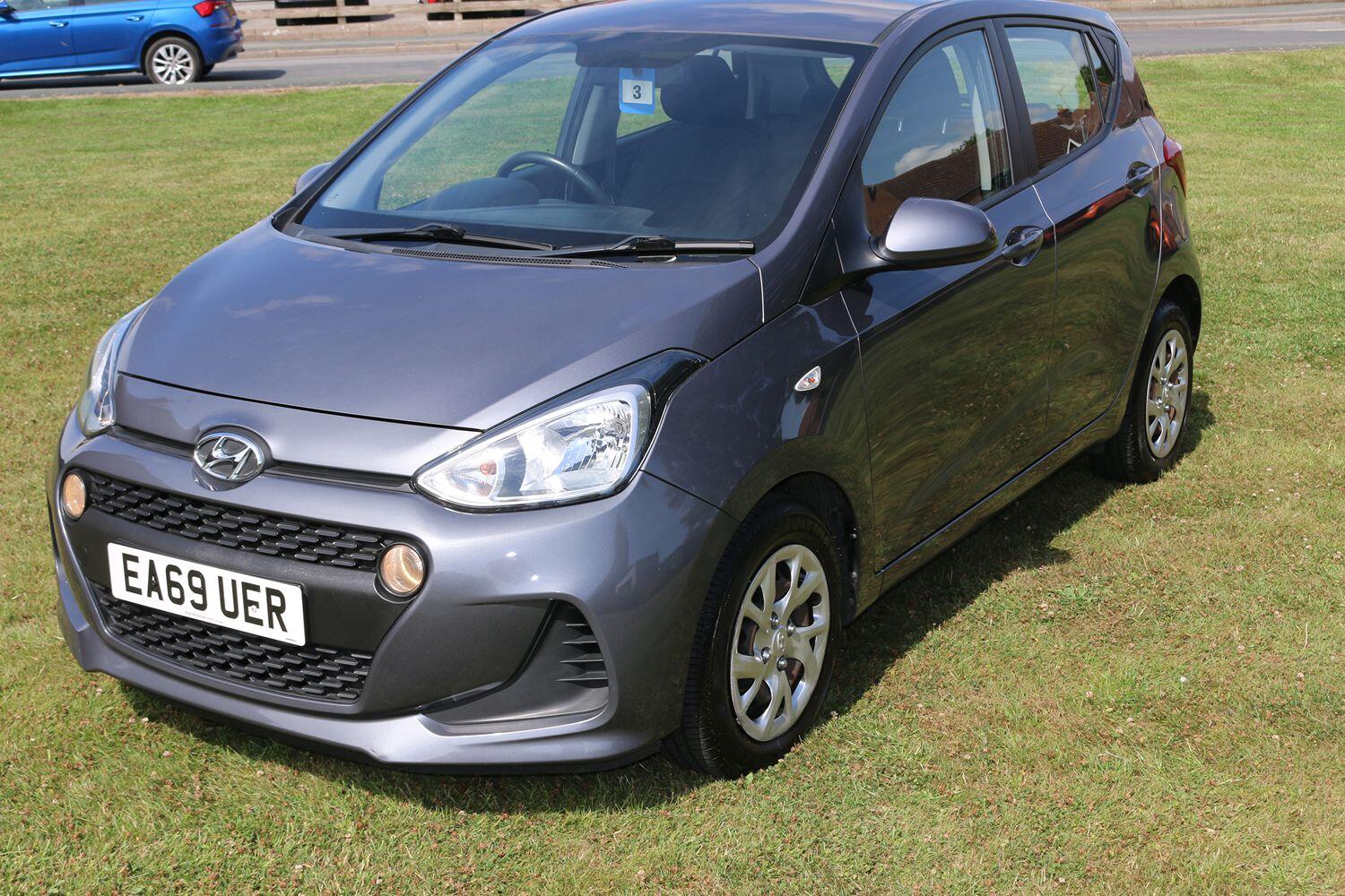 Used Hyundai i10 2019 for sale - 77464744: Photo 3