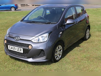 Used Hyundai i10 2019 for sale - 77464744: Photo