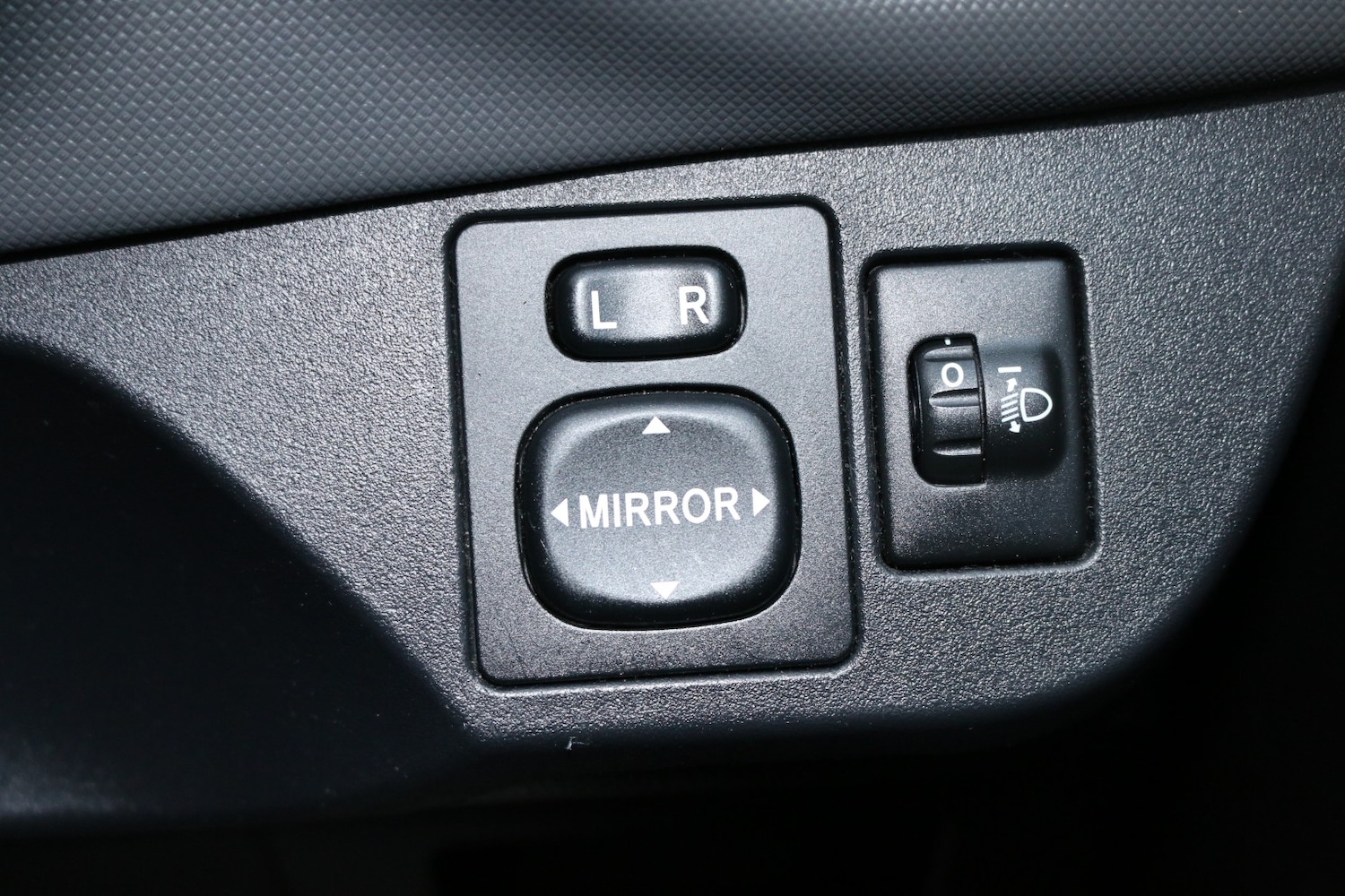 Used Toyota Yaris 2015 for sale - 77303740: Photo 22