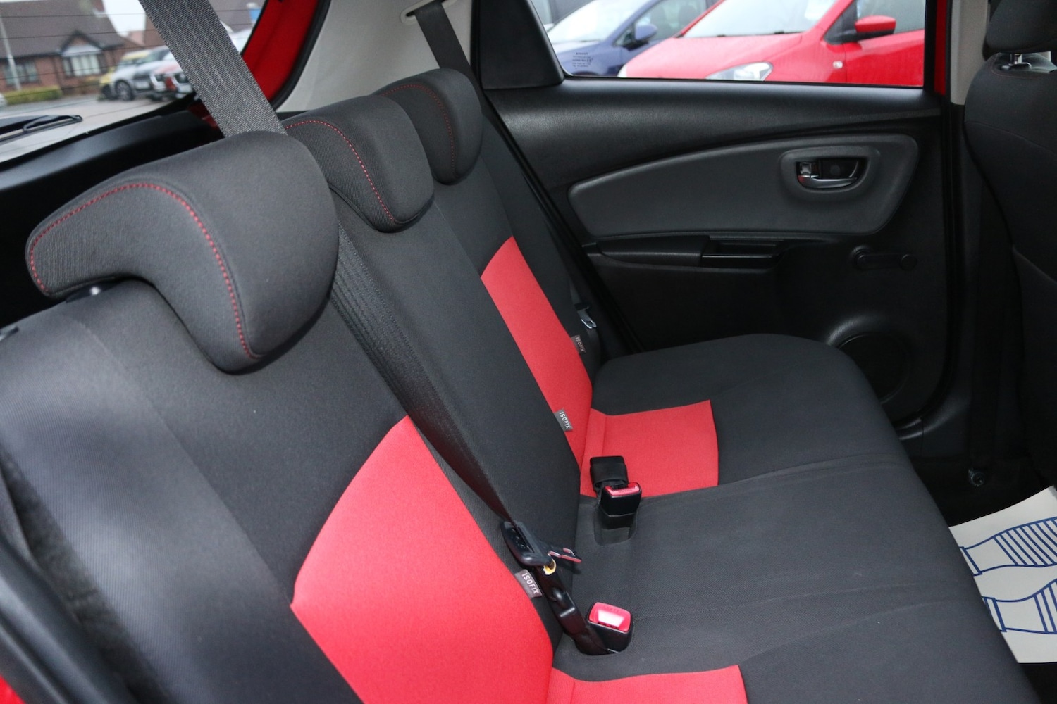 Used Toyota Yaris 2015 for sale - 77303740: Photo 9