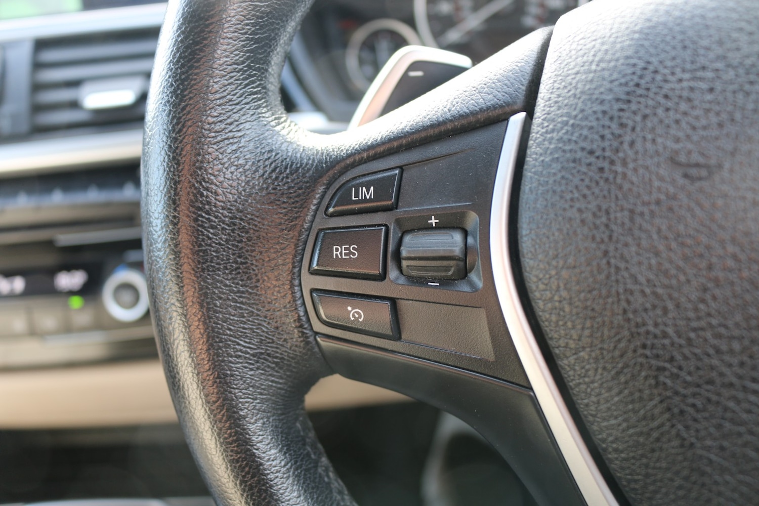 Used BMW 3 Series 2015 for sale - 77735716: Photo 13