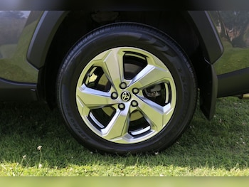 Used Toyota RAV4 2021 for sale - 75548948: Photo