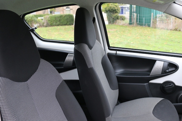Used Toyota AYGO 2014 for sale - 76305671: Photo 9