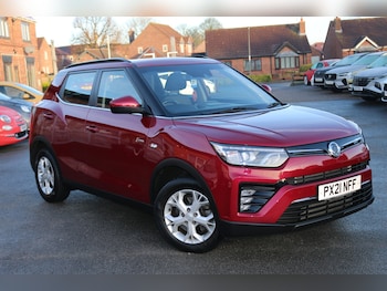 2021 - 1.2P Ventura 5dr