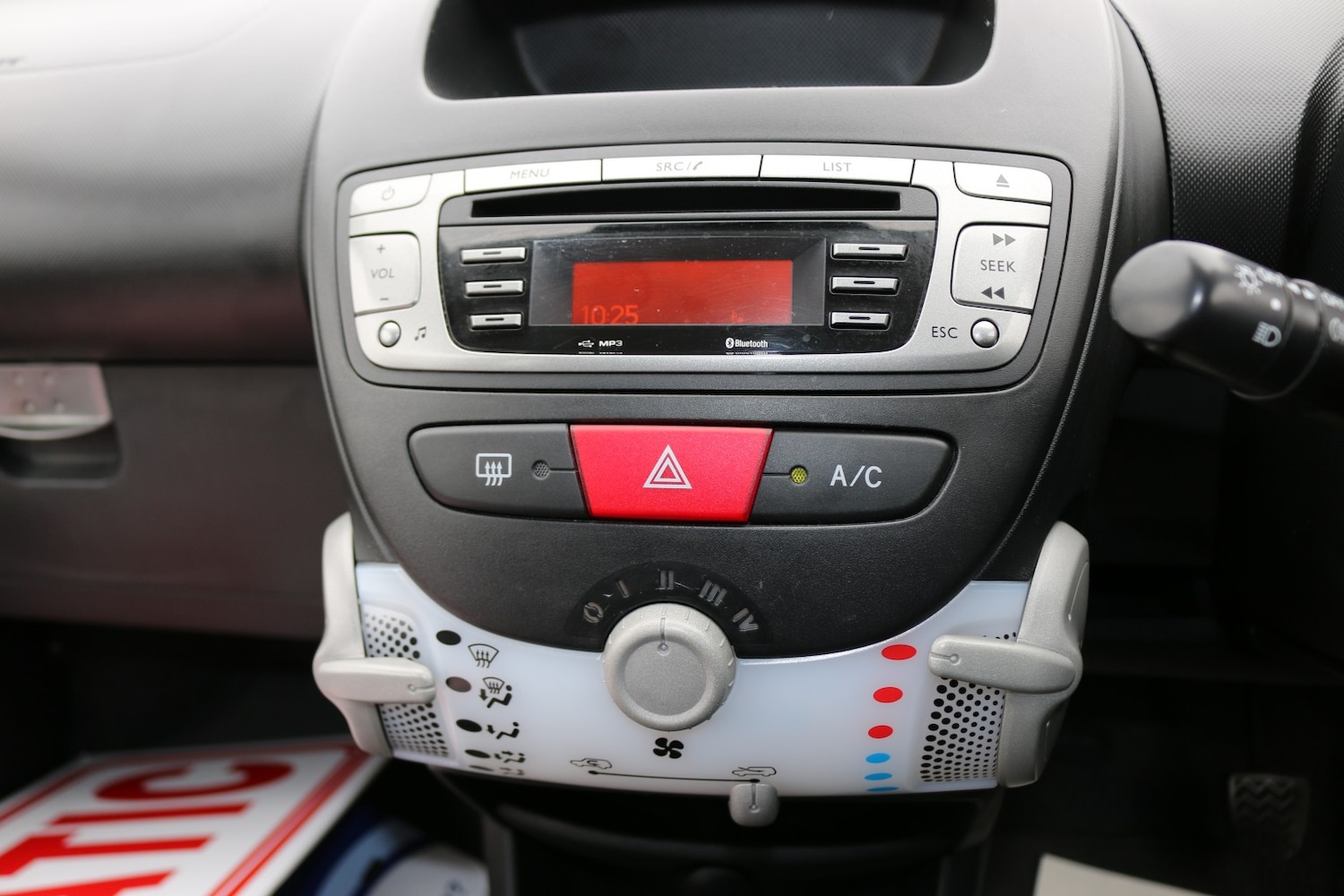 Used Toyota AYGO 2013 for sale - 77968717: Photo 11