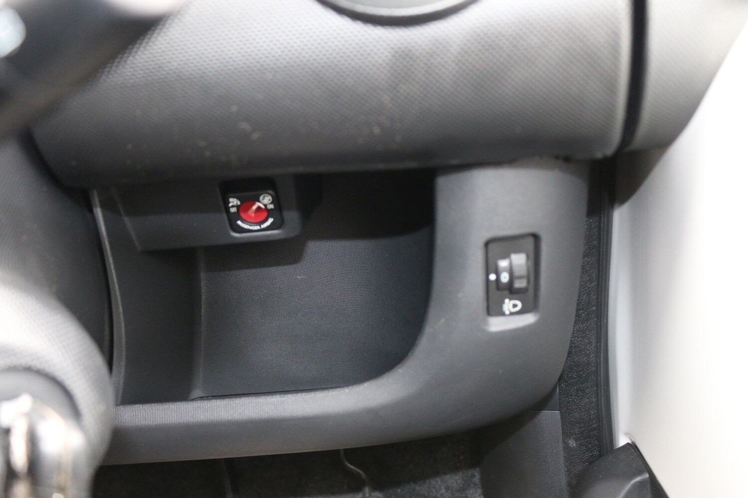 Used Toyota AYGO 2013 for sale - 77968717: Photo 14