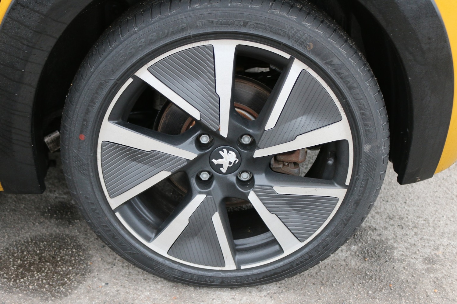 Used Peugeot 208 2021 for sale - 77118654: Photo 2