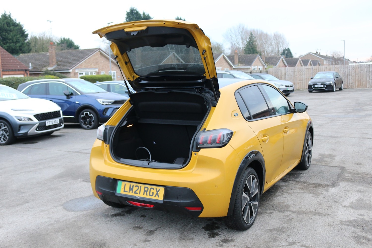 Used Peugeot 208 2021 for sale - 77118654: Photo 5