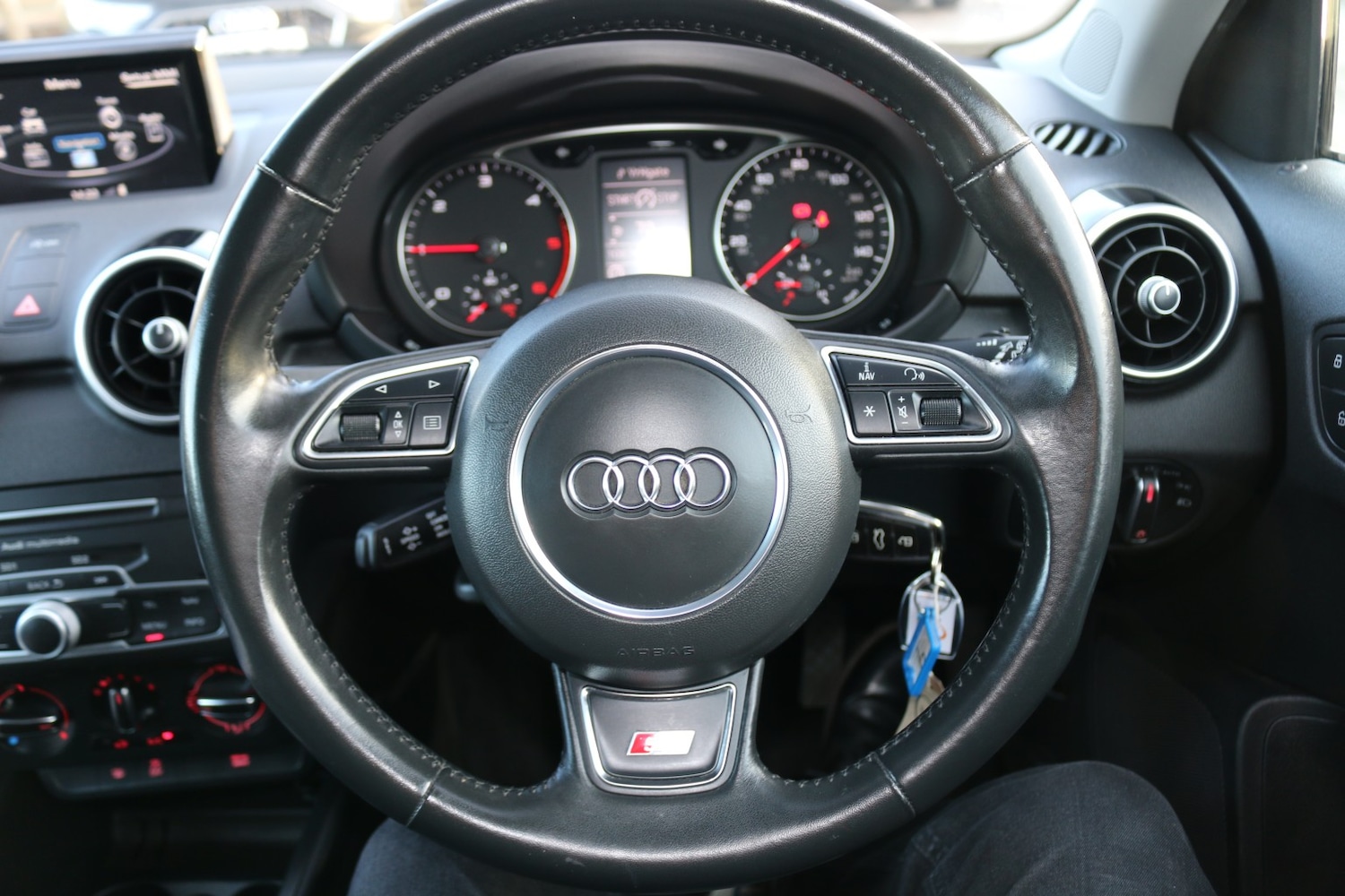 Used Audi A1 2016 for sale - 76598776: Photo 16