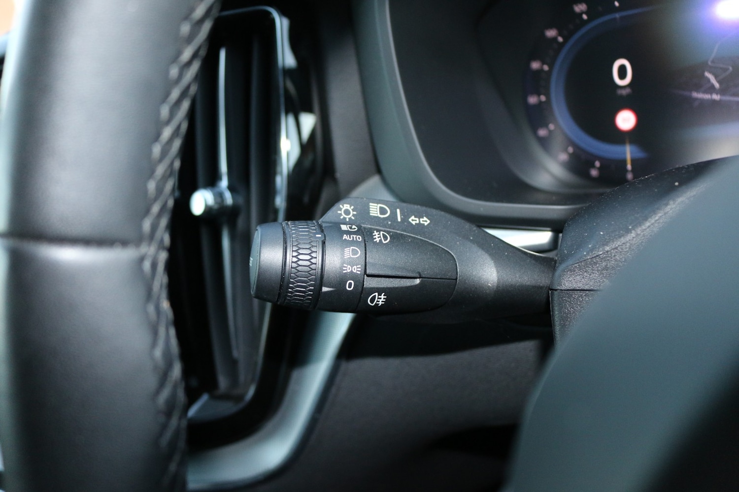 Used Volvo XC60 2023 for sale - 76785038: Photo 18