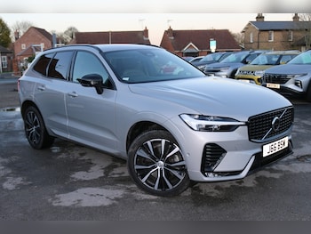 2023 - 2.0 Plus Dark B4 (197 hp) 5-Door