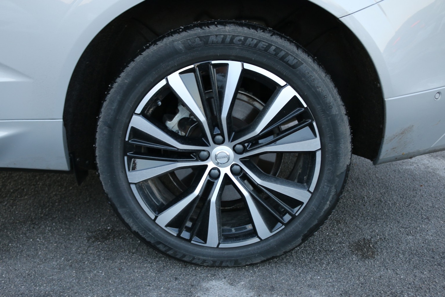 Used Volvo XC60 2023 for sale - 76785038: Photo 4