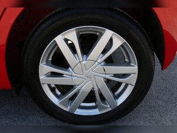 Used Toyota AYGO 2015 for sale - 78045661: Photo