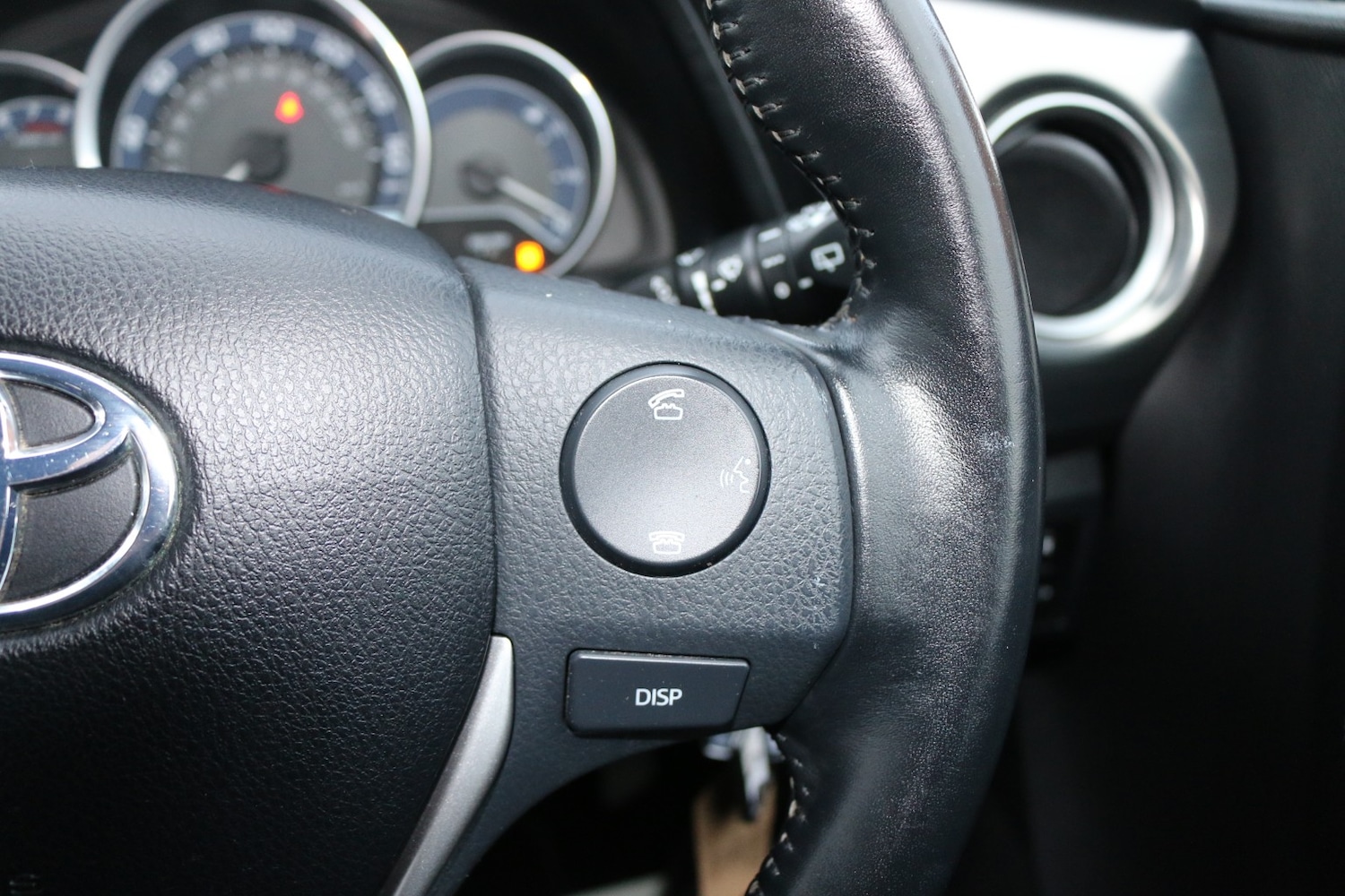 Used Toyota Auris 2013 for sale - 76571168: Photo 12