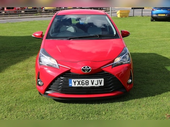 Used Toyota Yaris 2018 for sale - 76107370: Photo