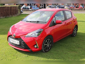 Used Toyota Yaris 2018 for sale - 76107370: Photo