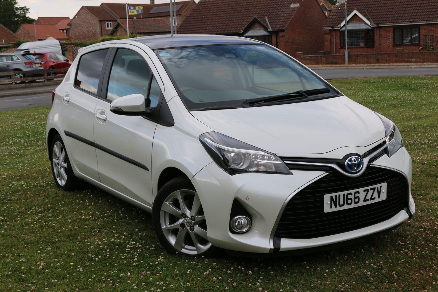 Used Toyota Yaris 2016 for sale - 76063873: Photo 1