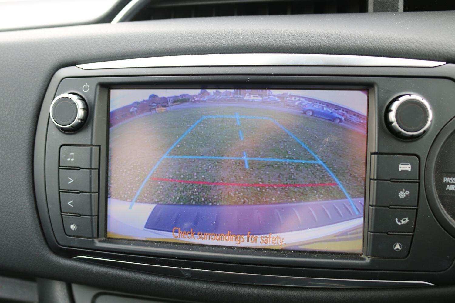 Used Toyota Yaris 2016 for sale - 76063873: Photo 16