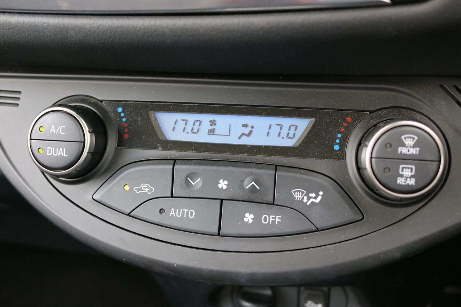 Used Toyota Yaris 2016 for sale - 76063873: Photo 17