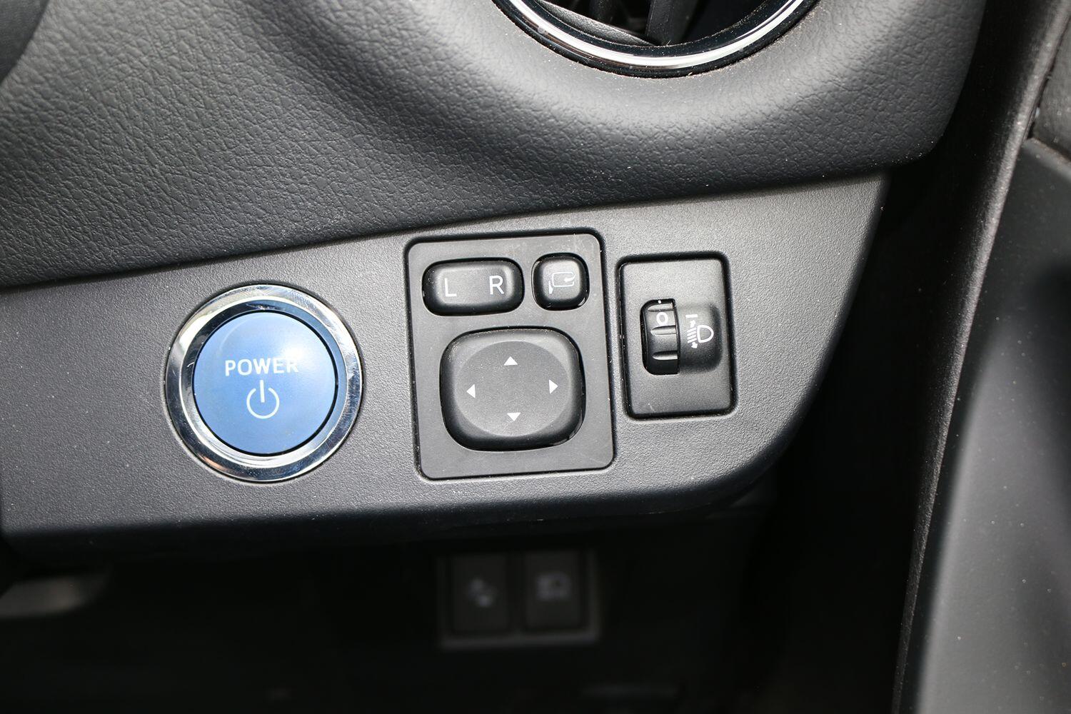 Used Toyota Yaris 2016 for sale - 76063873: Photo 23