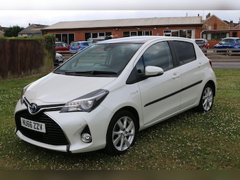 Used Toyota Yaris 2016 for sale - 76063873: Photo
